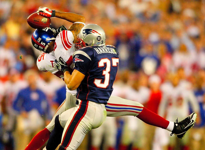New England Patriots (17-14 vs. New York Giants; Super Bowl XLII)