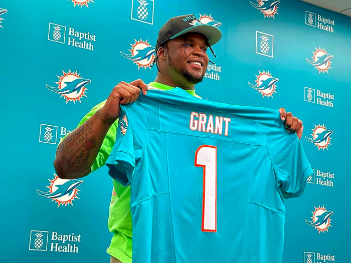 Miami Dolphins: Kenneth Grant, DT