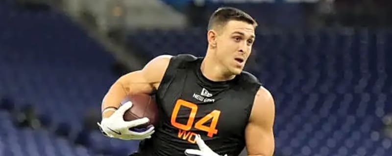 Raiders appear to have contract dispute with promising WR