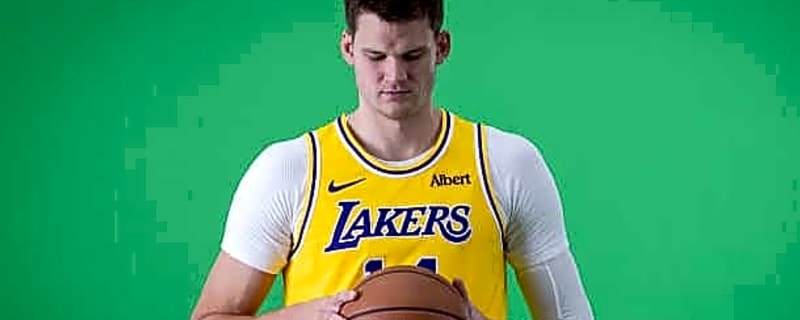 Walker Kessler Compares His Defensive Role On Lakers To Football Linebacker