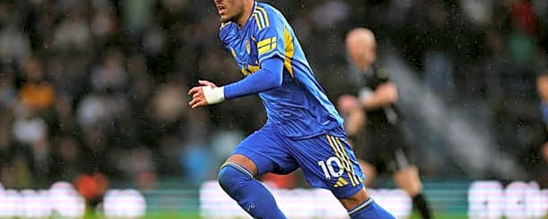 Report: Leeds United weigh up star sale to fund new striker move before deadline day