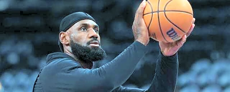  LeBron James Expected To Build Up & Eventually Play In Back-To-Backs