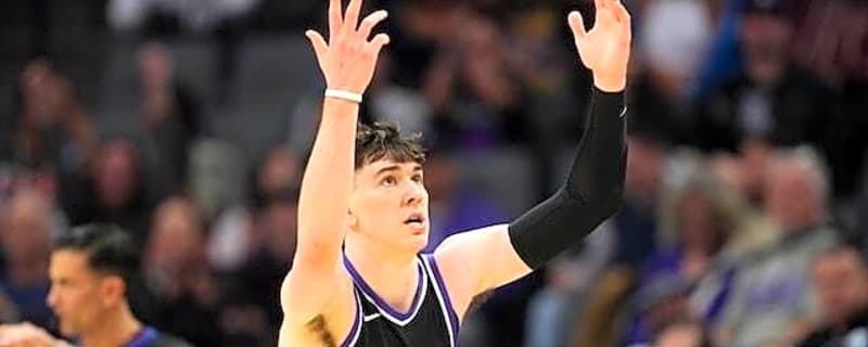  Jake LaRavia Signing Two-Year Contract