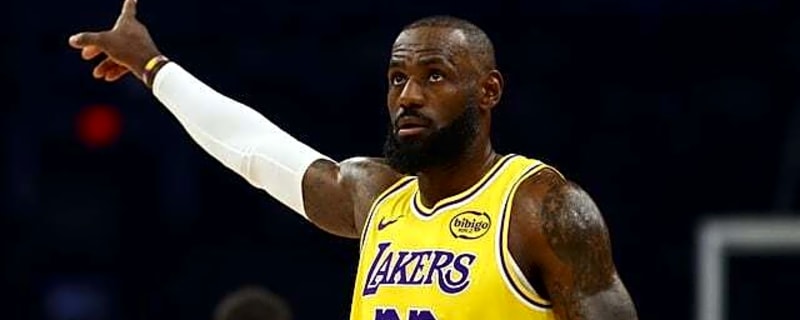 LeBron James Diagnoses Lakers’ Defense & Effort Issues