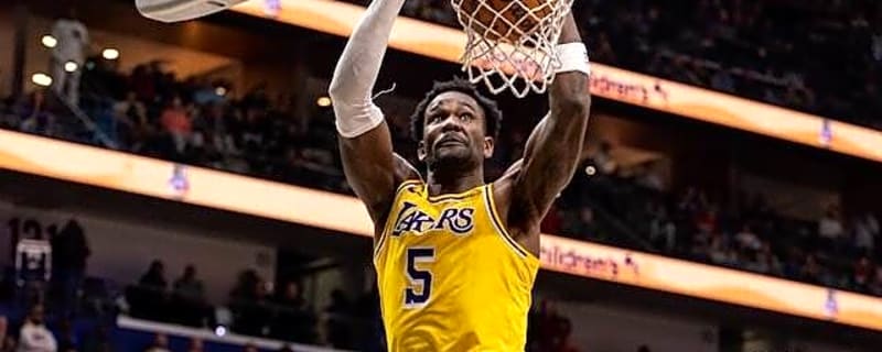 JJ Redick: Lakers Must Continue To Keep Deandre Ayton Involved In Offense
