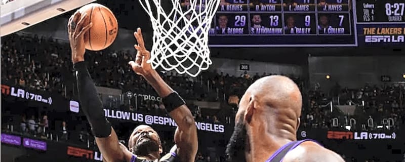  Deandre Ayton Recalls LeBron James Throwing Him Lob At Camp In 8th Grade