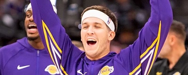  JJ Redick Seeing Growth In Austin Reaves As Communicator & Leader