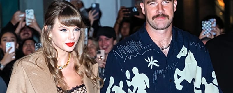 Taylor Swift shares love letter from Travis Kelce