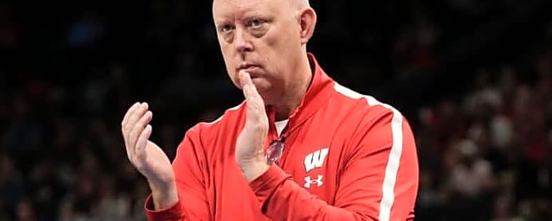 Wisconsin Badgers volleyball face difficult #1 Texas challenge during NCAA Quarterfinals