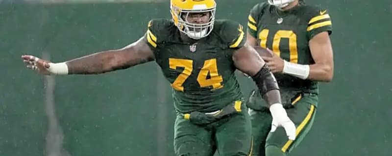 Green Bay Packers: Veteran stabilizing offensive line woes