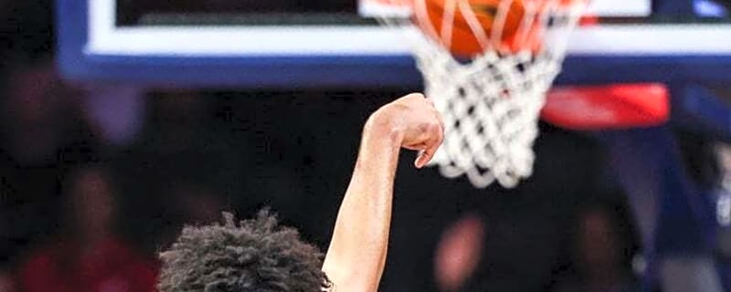 No. 1 Arizona remains undefeated with win vs. South Dakota State