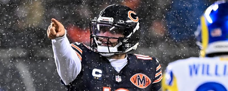 Rams benefit from a missed call on Caleb Williams interception