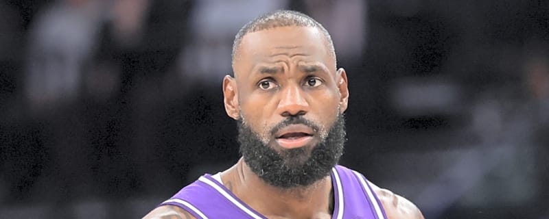 LeBron James has fans concerned with his 'YouTube golf' quip