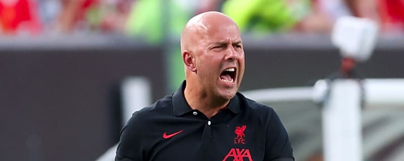 Slot makes big claim about Elliott after surprise Aston Villa move