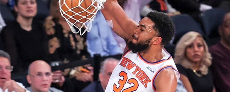 Knicks handle Hornets in another home win