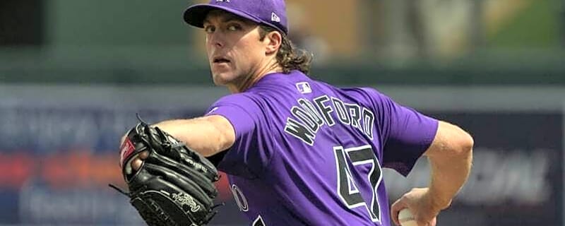 Chicago Cubs Sign Former Division Foe to Minor League Deal