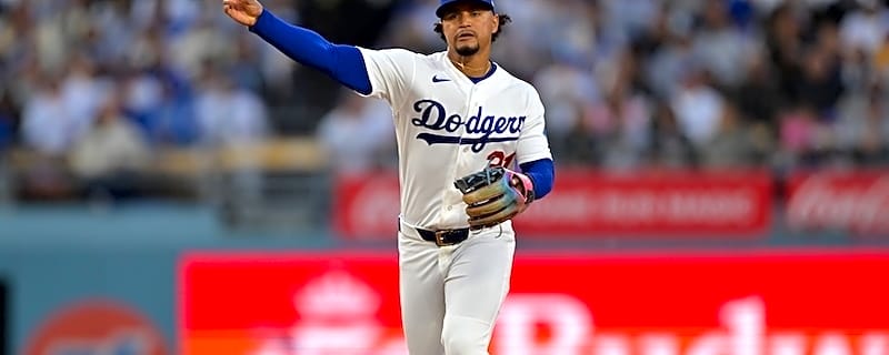 Dodgers Restructured Santiago Espinal’s Contract