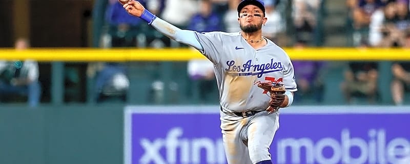 Miguel Rojas Will Reconsider Retirement If Dodgers Complete Three-Peat