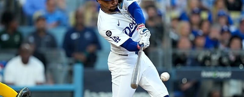  Dave Roberts Believes Mookie Betts Settling In At Shortstop Will Aid Offense