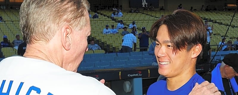  Orel Hershiser Had ‘Special Moment’ After Wearing Yoshinobu Yamamoto’s Jersey At Dodgers World Series Parade