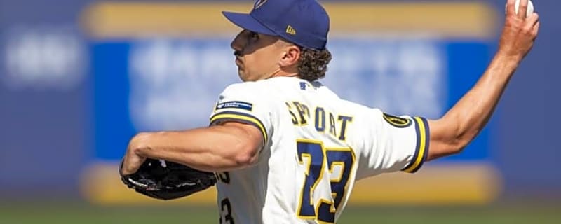 Brewers make 2 Opening Day roster announcements, release 1 catcher