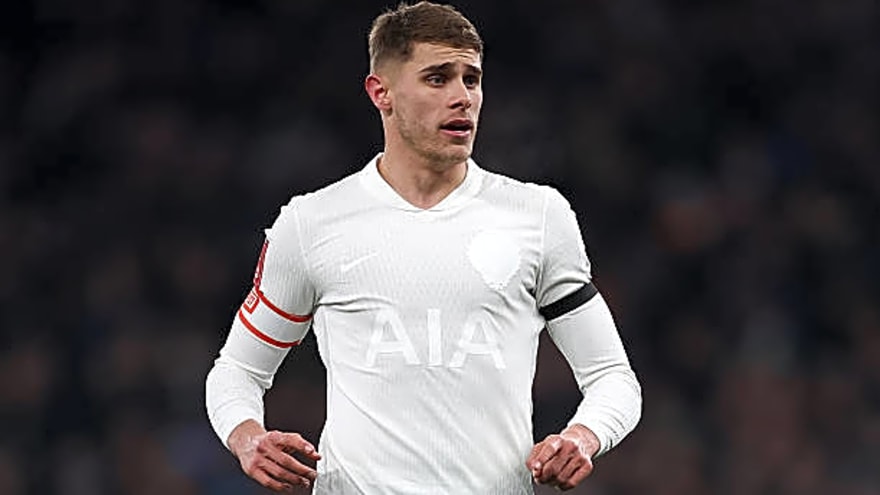 Liverpool have already made the first move to sign Micky van de Ven from Tottenham – opinion