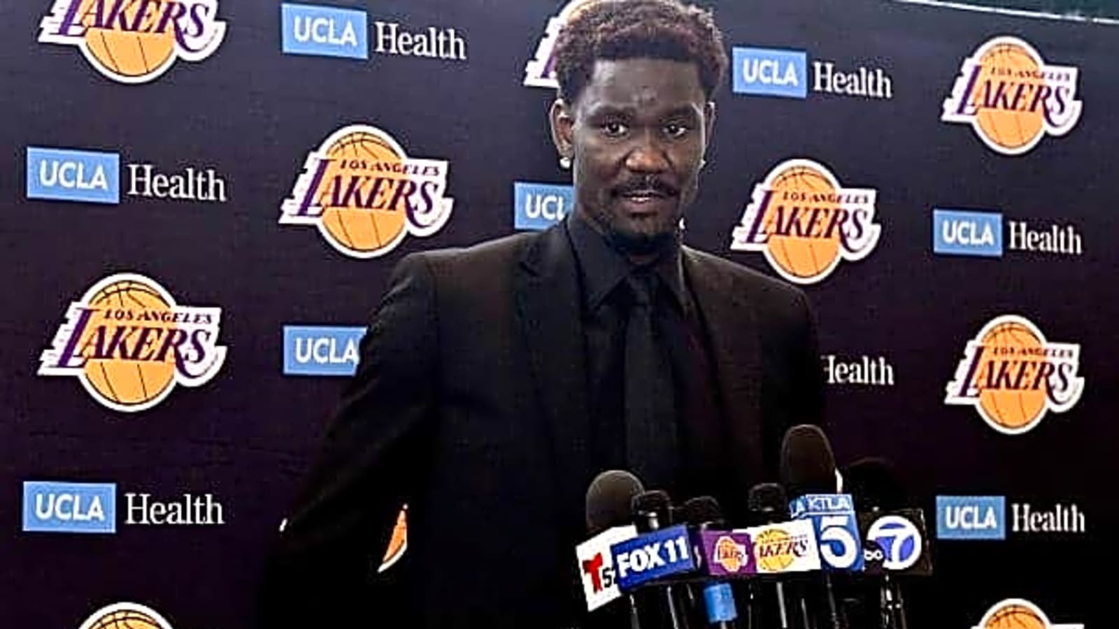  Deandre Ayton Using Criticism As Fuel
