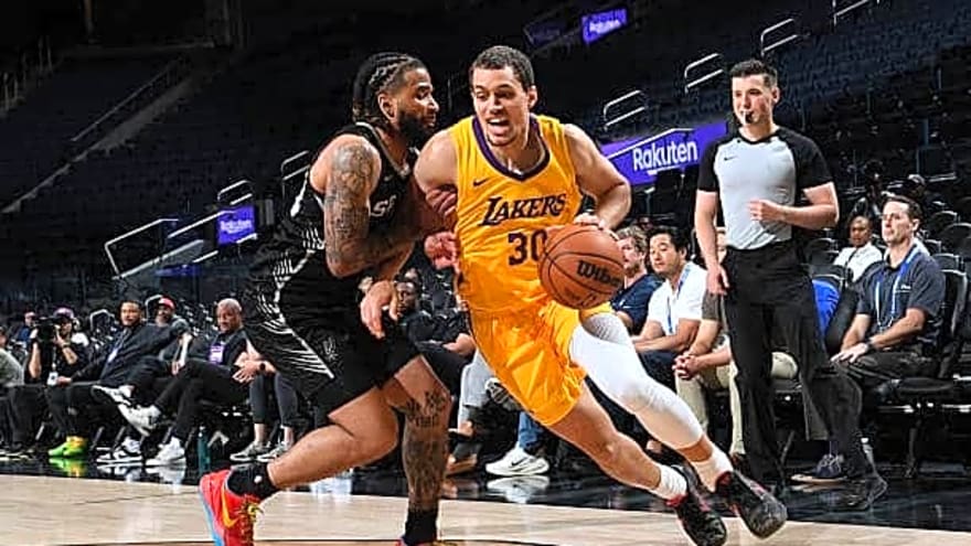  Chris Mañon’s Dominant Two-Way Play Propels Lakers In California Classic Win Over Spurs