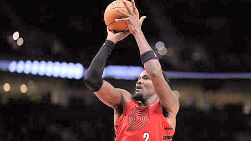  ‘Strong Possibility’ Of Signing Deandre Ayton