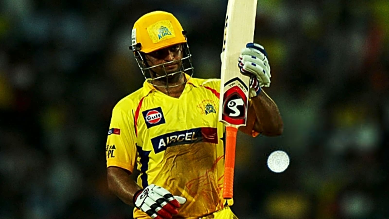 3 IPL Legends who chose to retire instead of playing for another franchise