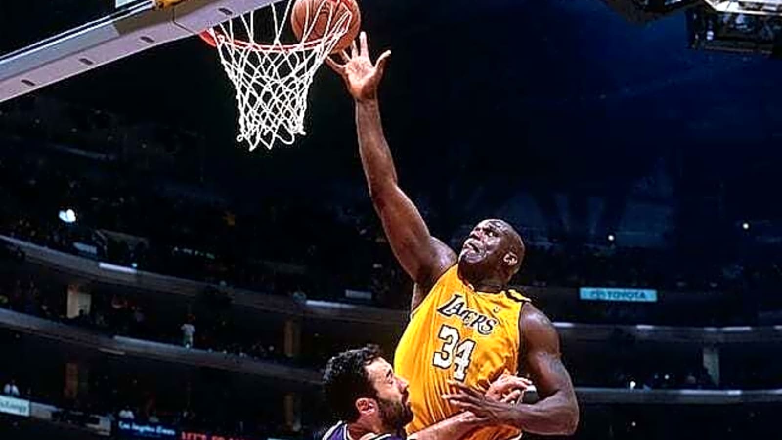 Watch: Shaquille O’Neal Trolls Mike Bibby & Kings