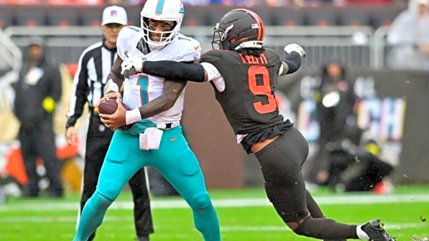 While Everyone Talks About Firing, Miami Dolphins Coach Mike McDaniel Talks Winning