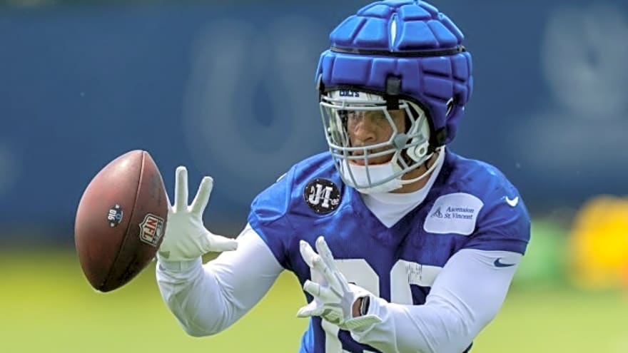 Chicago Bears: 3 Trade And Free Agent Moves To Make Before Training Camp
