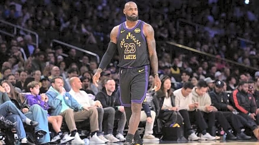  JJ Redick Calls LeBron James ‘All Good’ Following Season Debut