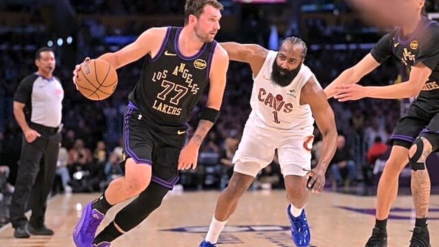  Luka Doncic & Lakers Stay Hot With Win Over Cavaliers