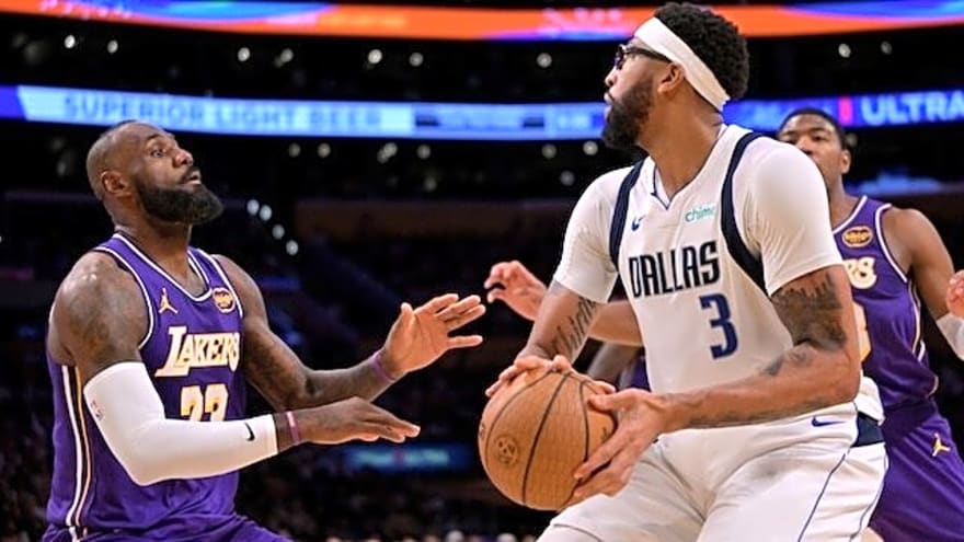  LeBron James Discusses Emotions Of Facing Former Teammates & Coaches On Mavericks