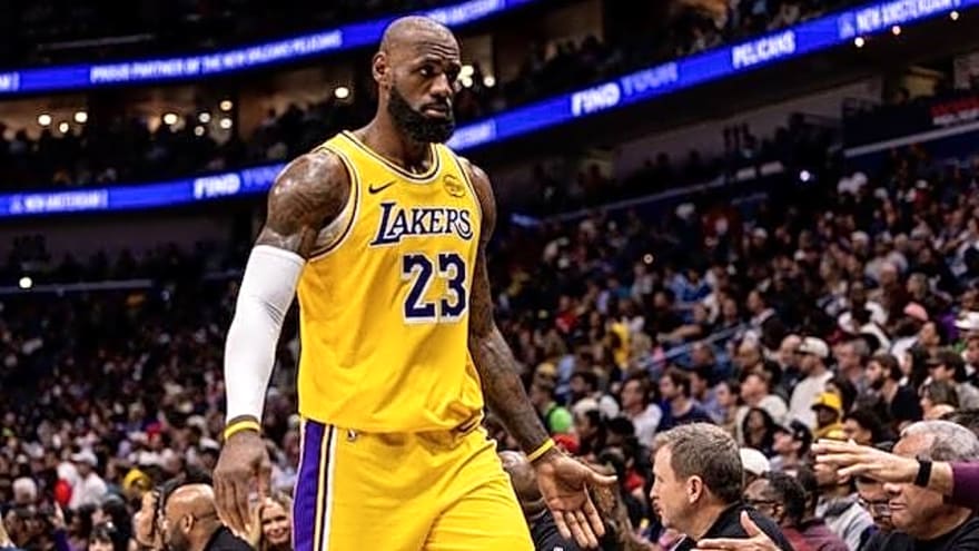  LeBron James Available, Rui Hachimura Out Vs. Bucks