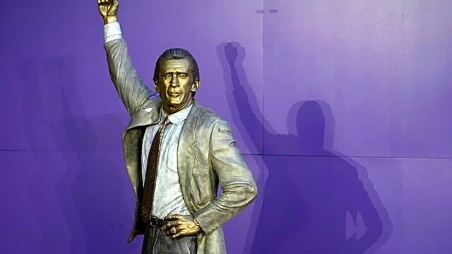 Watch: Pat Riley Statue Unveiled