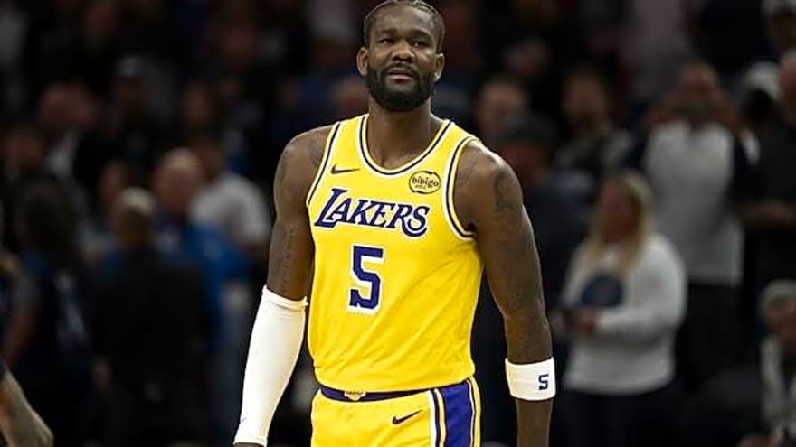 JJ Redick: Deandre Ayton Showing He’s Winning Basketball Player With Lakers