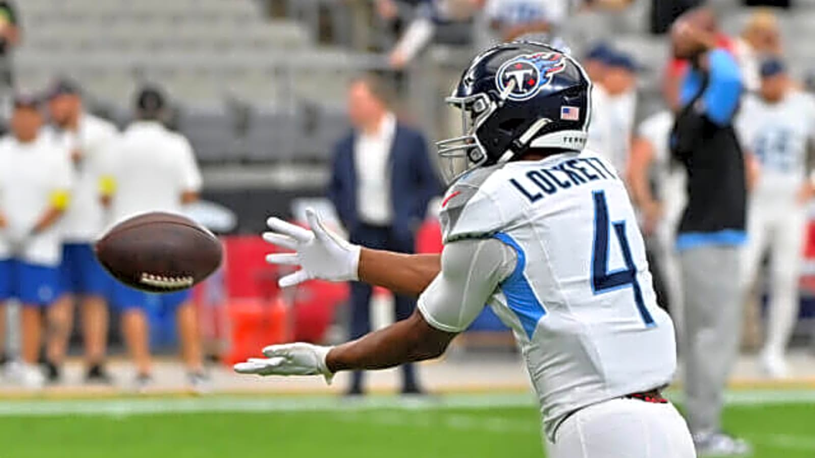 Las Vegas Signs Veteran WR Tyler Lockett