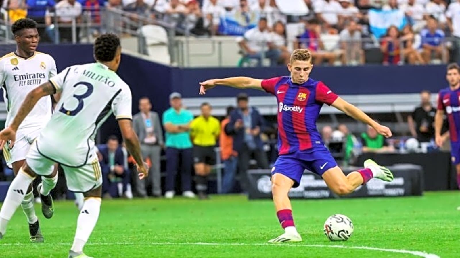 Barcelona Dominates The Semi-Final Of Supercopa De España