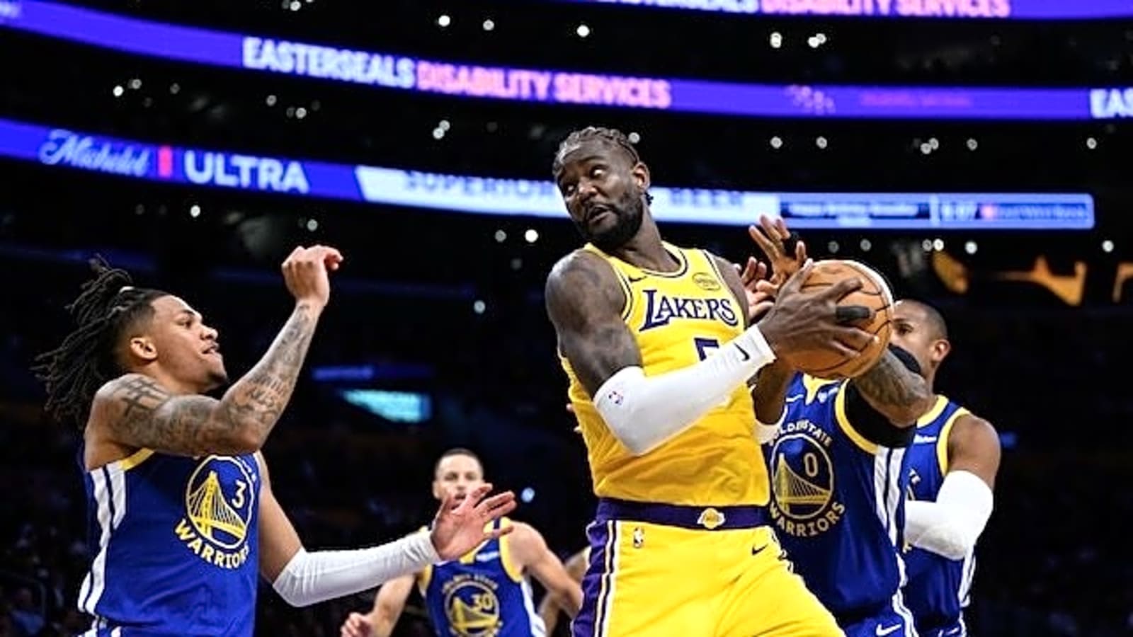 Shaquille O’Neal Calls For Deandre Ayton To Step Up