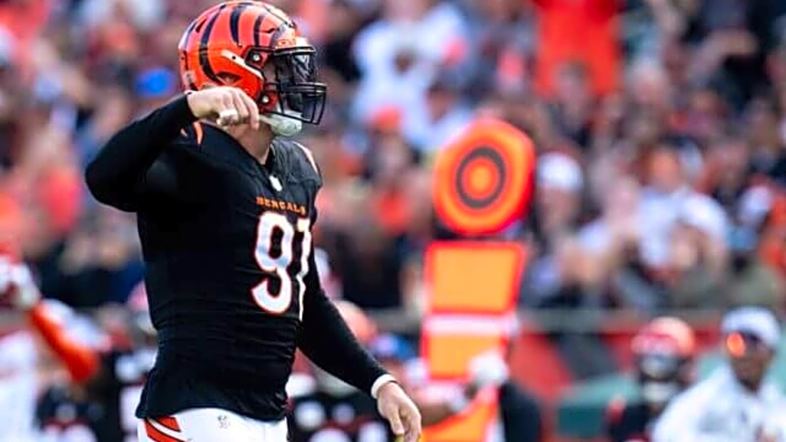  Las Vegas ‘Frontrunner’ To Land Bengals DE Trey Hendrickson