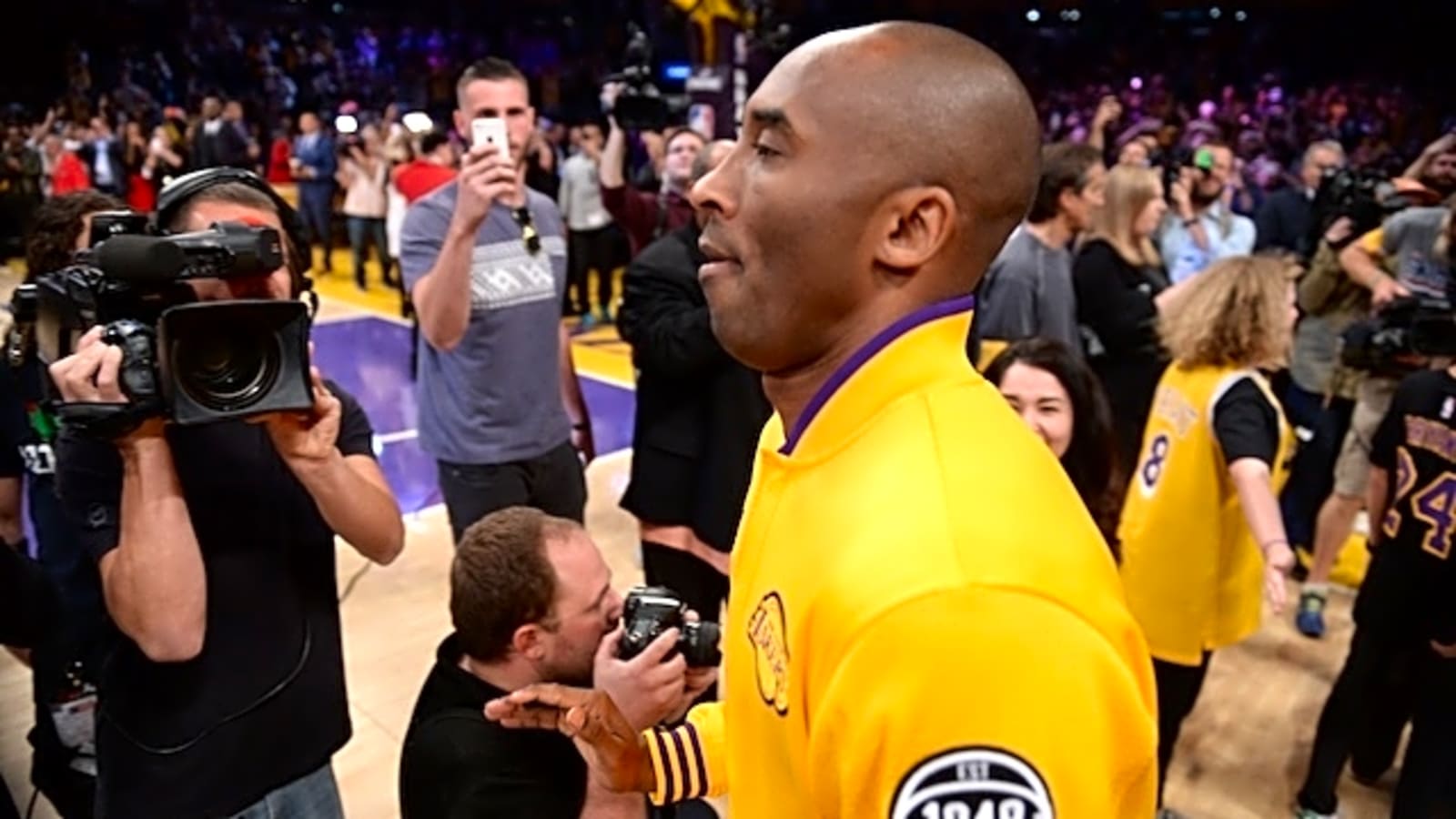  Kobe Bryant Card Sells For Record Amount