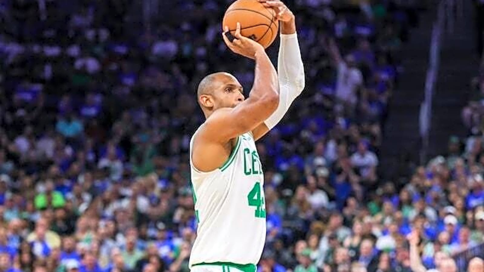 Al Horford Rumors: Lakers Still In Mix For Veteran Center