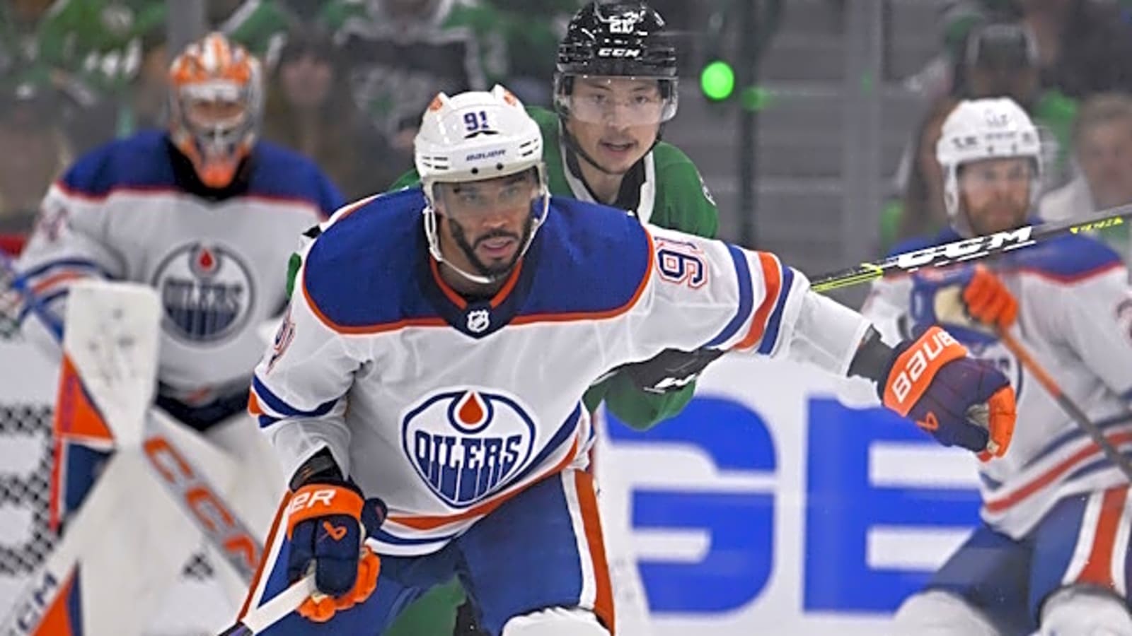 NHL Trade: Edmonton Oilers Trade Evander Kane to Vancouver Canucks