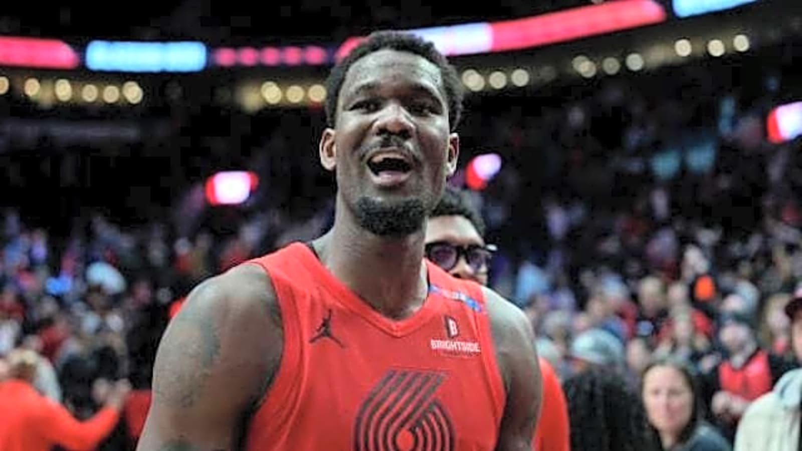  Deandre Ayton Contract Details