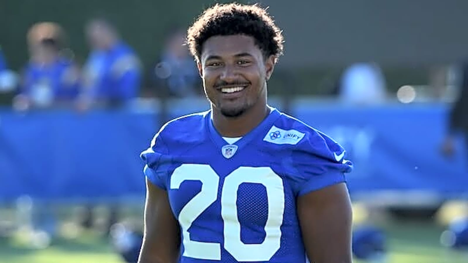 Rams Sign 15 Players To Practice Squad