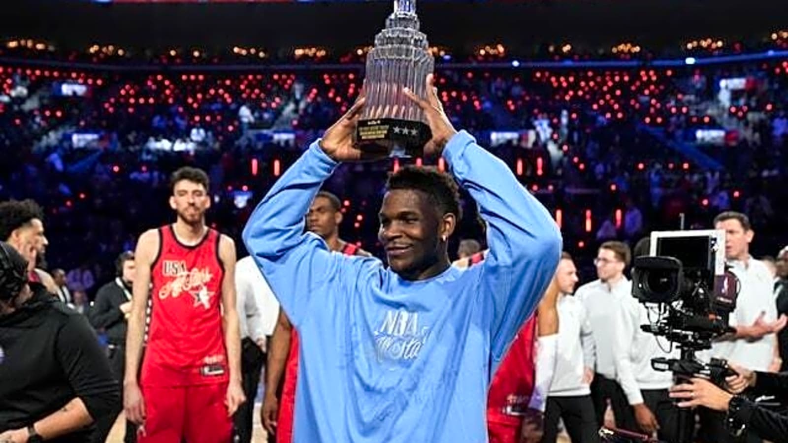  Anthony Edwards Hopes To Follow In Kobe Bryant’s Footsteps After Winning All-Star Game MVP