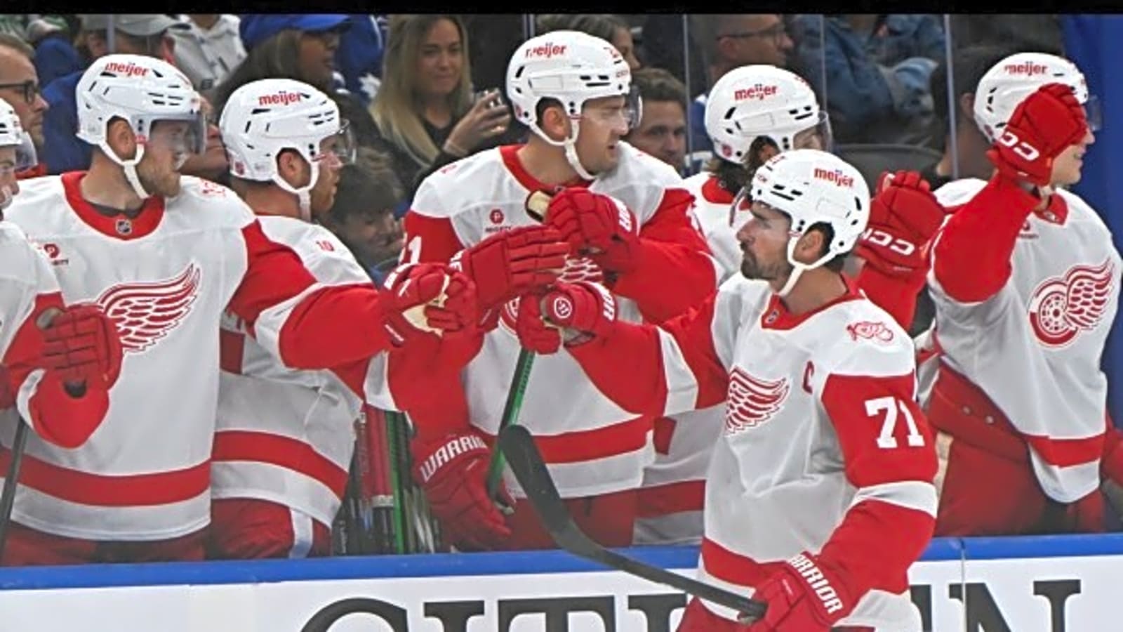 Maple Leafs Outwork Red Wings But Still Lose 3-2 At Home